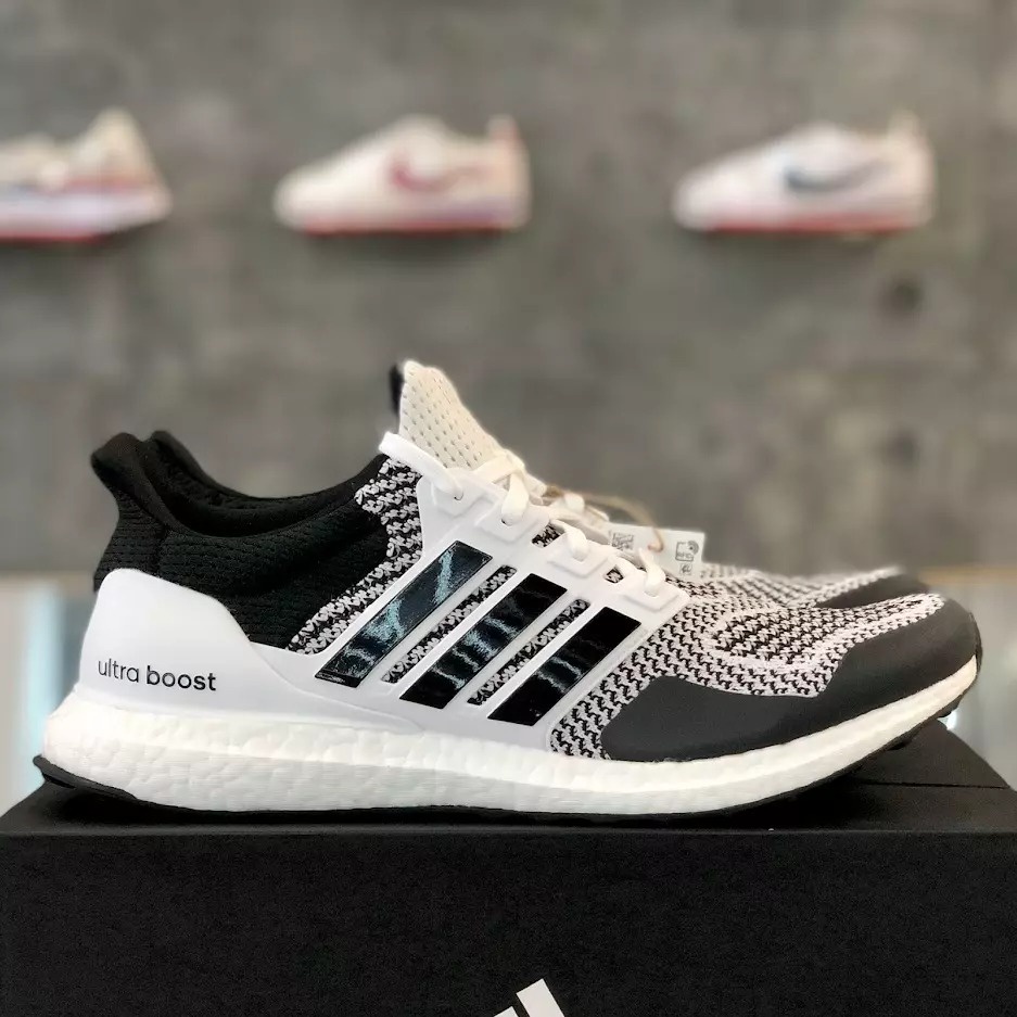 Giày chính hãng adidas Ultra Boost 1.0 DNA 'Cookise And Cream' - H68156