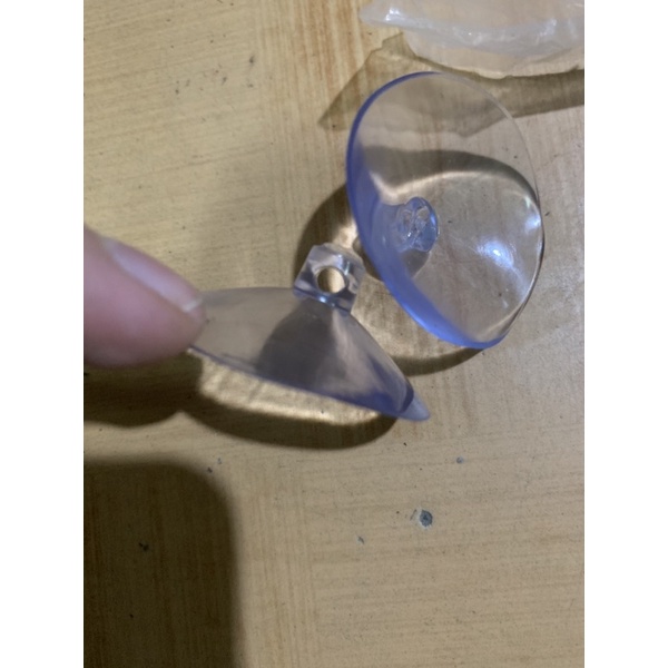 Núm nhựa hít kê kính:3,5cm và 4cm,núm nhựa chống xô mặt kính