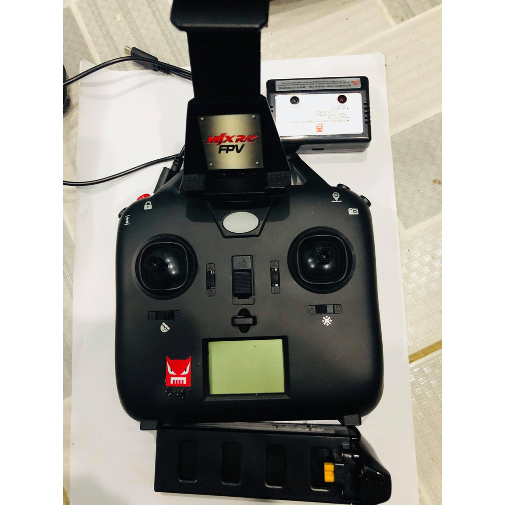Bộ tay cầm bugs 2 và pin