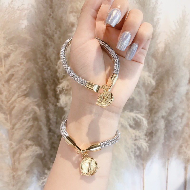 Vòng tay đính Full đá khoá móc vàng lấp lánh sang trọng - V032J