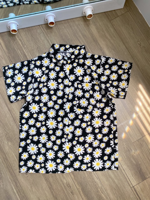 áo sơ mi hoa cúc tay ngắn thời trang