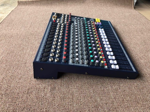 Bàn Mixer  soundcraft EFX12