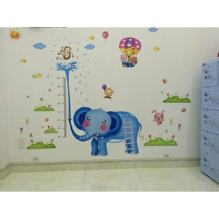 Decal dán tường do chiều cao voi