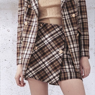 D.CHIC 481516 Quần sooc giả váy đáp tà đính cúc trang trí