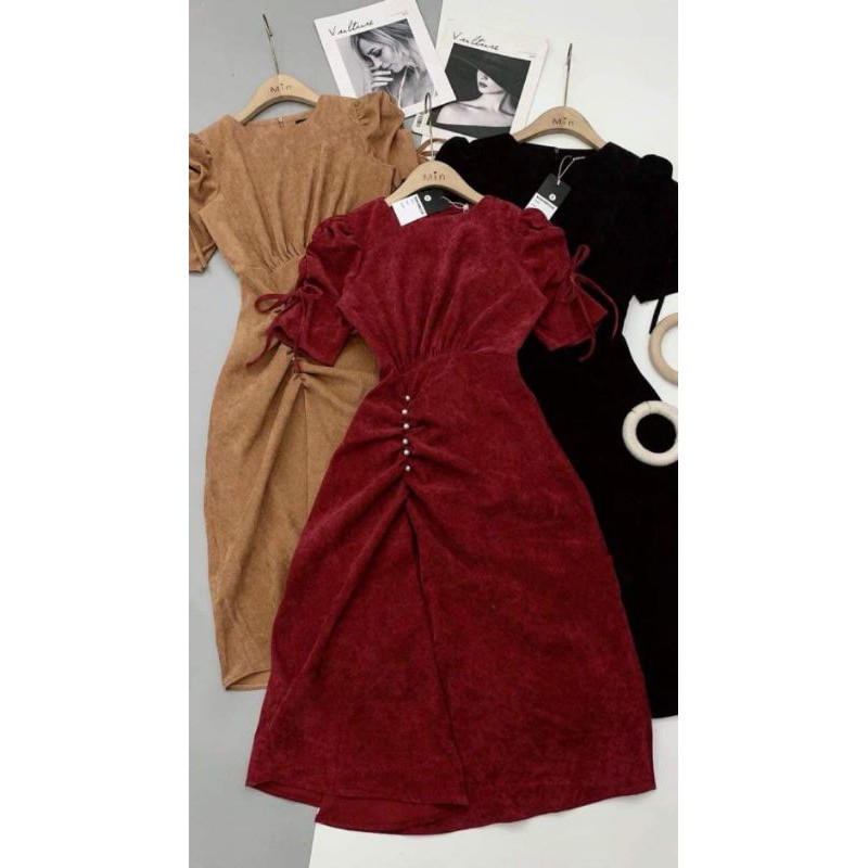 Váy nhung tăm đính hạt nhấn eo BCiPLOMAI