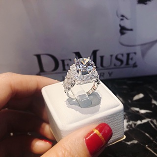 Trụ gài nhẫn da Pu màu đen, trắng rẻ đẹp cho shop trang sức Rubyhouse68