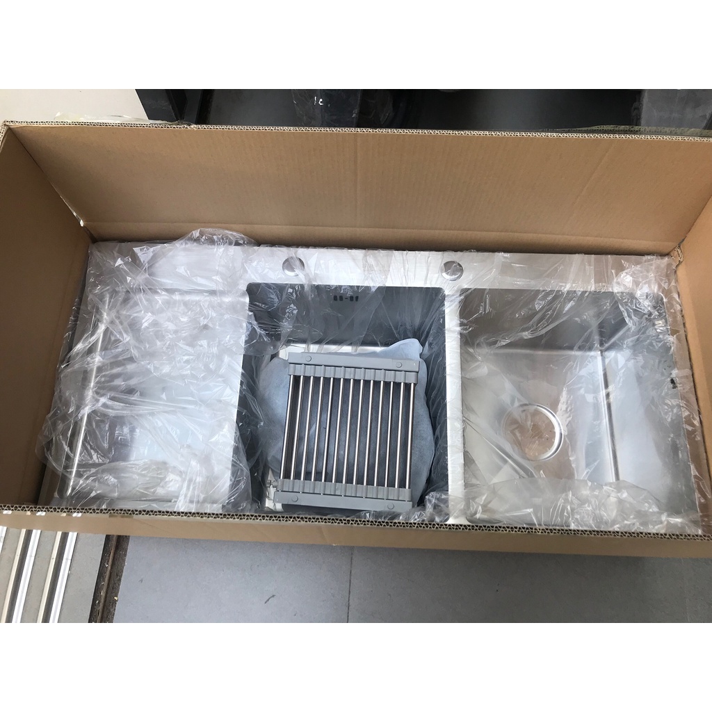 CHẬU RỬA BÁT INOX 2 HỐ CÓ BÀN SUBI – SB10048-304