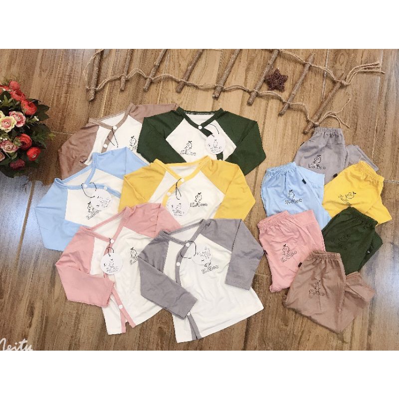 Set 3 bộ dài tay, quần đáp đũng vải thun lạnh pettit Sài Gòn cho bé sơ sinh ( Nhiều mẫu )