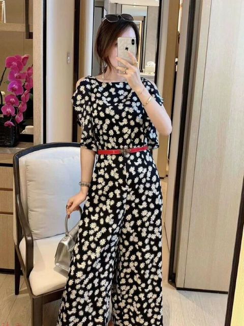 Hàng nhập - Jumpsuit dài vai xẻ in hoa cúc
