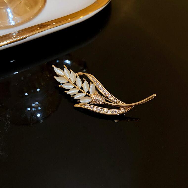 Phụ Kiện Cài Áo Hình Chiếc Lá Đính Đá Thời Trang Sang Trọng Cho Nữ