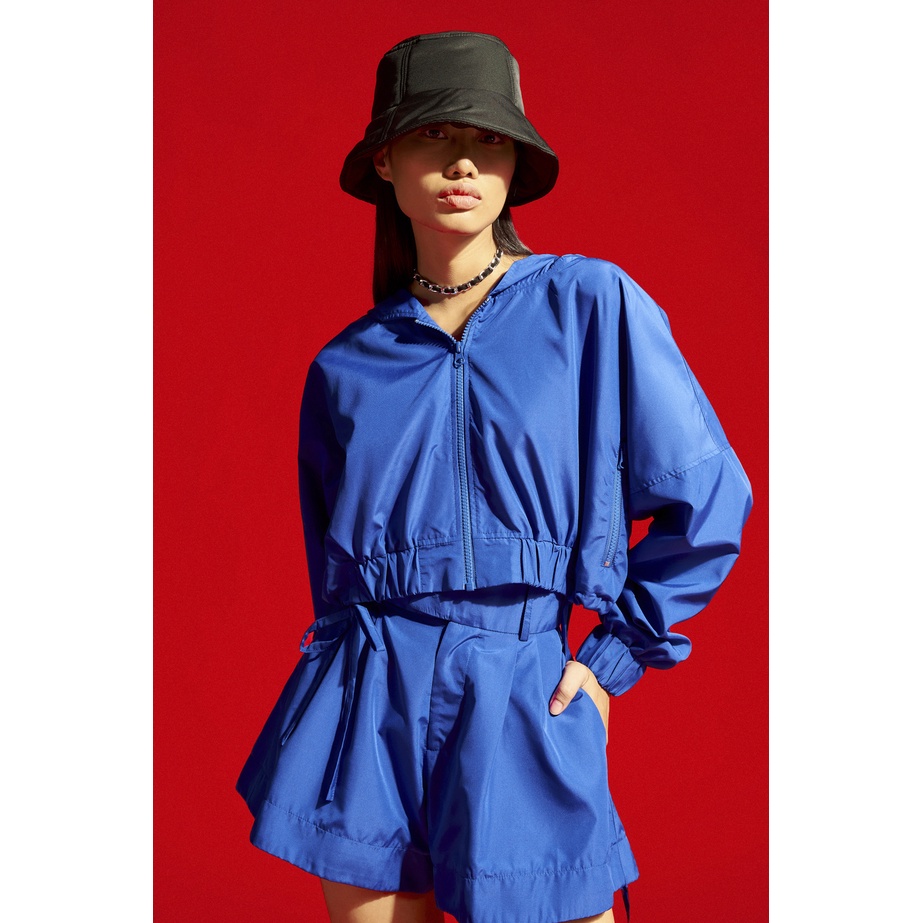 Quần shorts nữ nylon, là min - NYLON PLEATED SHORTS