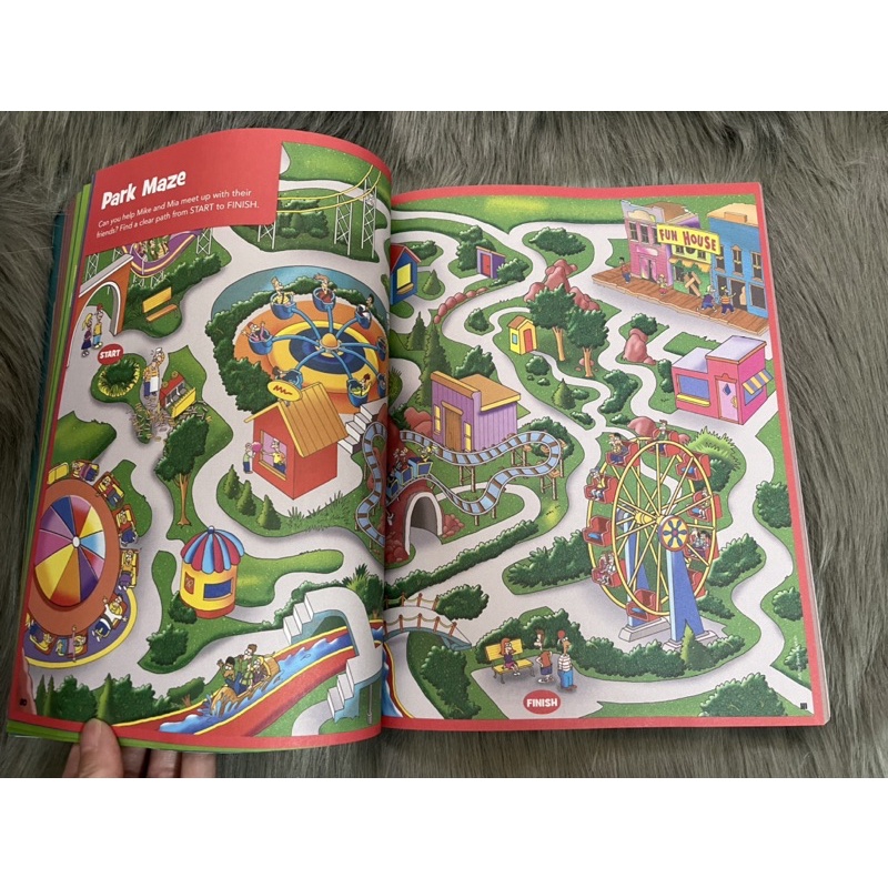 JUMBO BOOK OF AMAZING MAZES