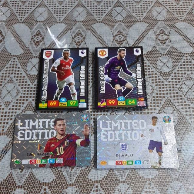 Thẻ Panini Limited Edition