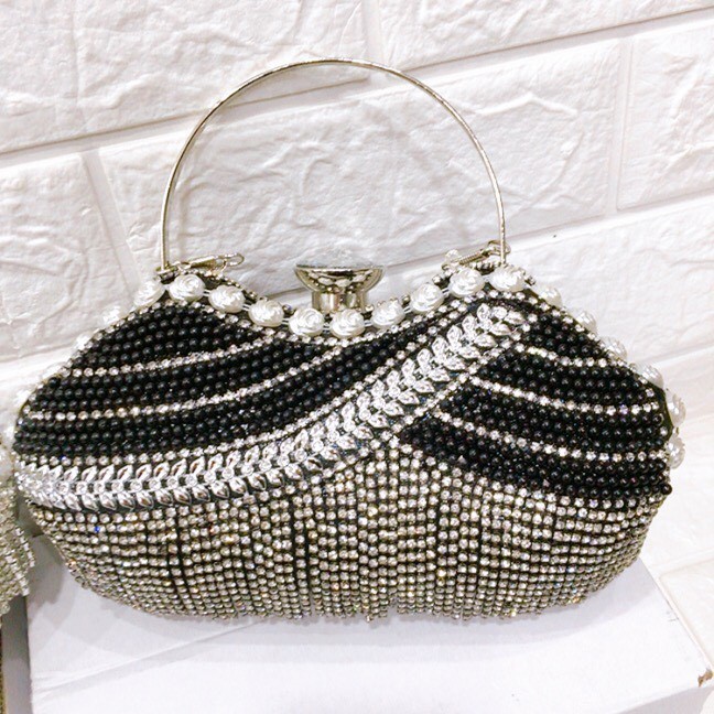 VÍ CẦM TAY ĐÍNH ĐÁ 🎁 FREESHIP 🎁 đi tiệc SANG TRỌNG, cốp đá FULL HỘP - GIÁ SẬP SÀN 210o3 HÌNH THẬT SHOP TỰ CHỤP NHÉ | BigBuy360 - bigbuy360.vn