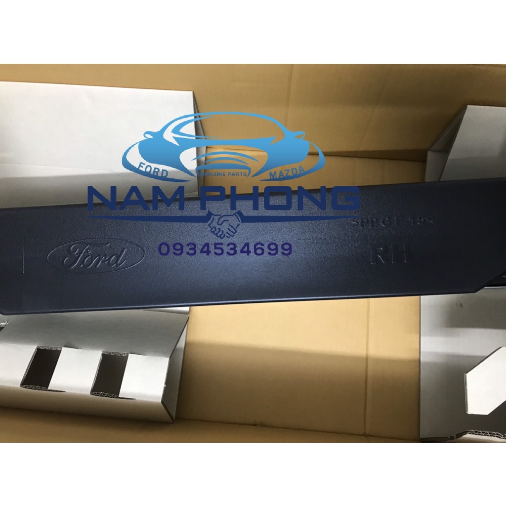 Bậc lên xuống Ranger - Bệ bước Ranger Wildtrak 16 Phụ RH - EB3Z16450GB / EB3B16450GL5GAX