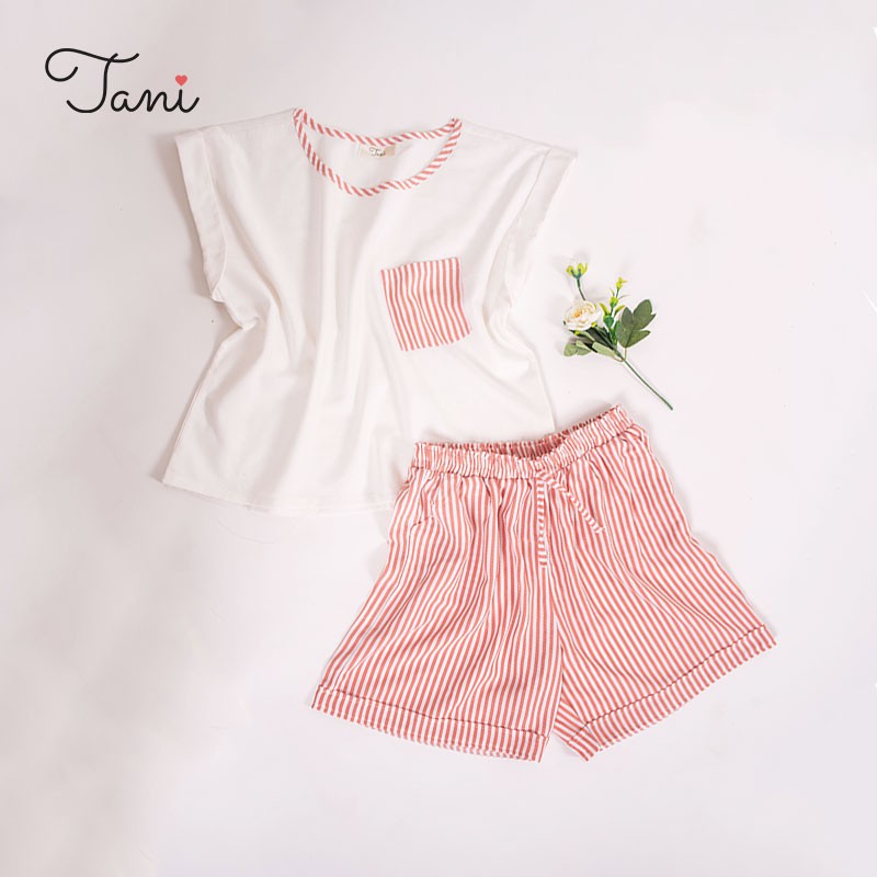 Bộ mặc nhà thiết kế áo linen croptop phối quần đũi kẻ sọc mặc mùa hè