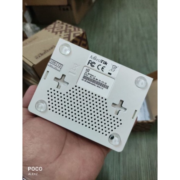 Thiết bị Router cân bằng tải Mikrotik 750GR3 hàng đã qua sử dụng