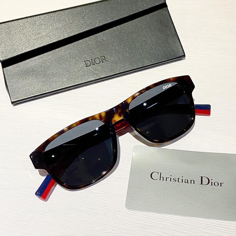 Mắt kính dior