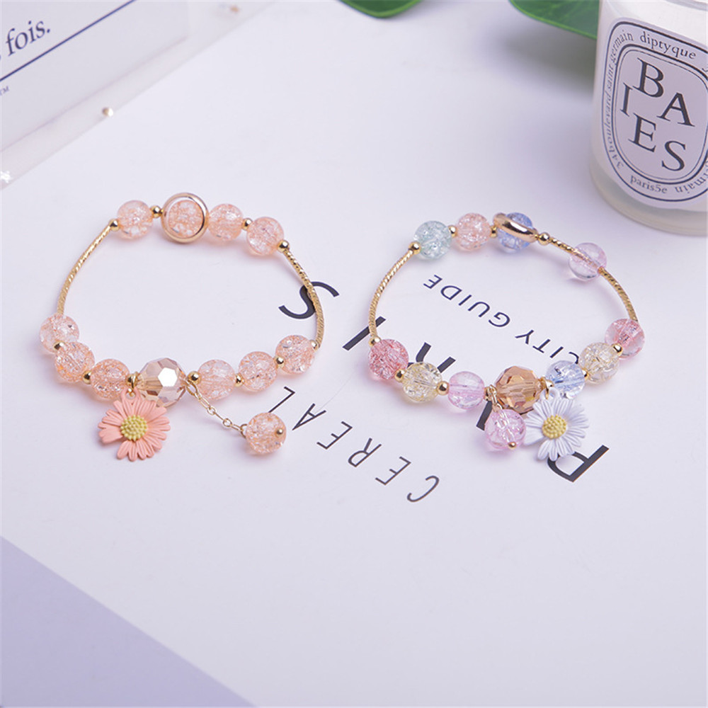 Vòng tay hoa cúc phối hạt đá màu sắc xinh xắn thời trang nữ
