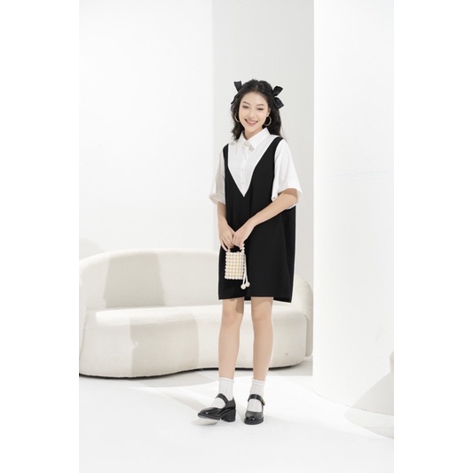 Váy Suông Phối Màu Đen Trắng Dáng Rộng Phong Cách Năng Động Trẻ Trung