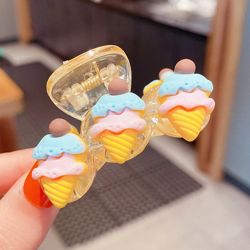 Kẹp càng cua họa tiết dễ thương cho bé gái