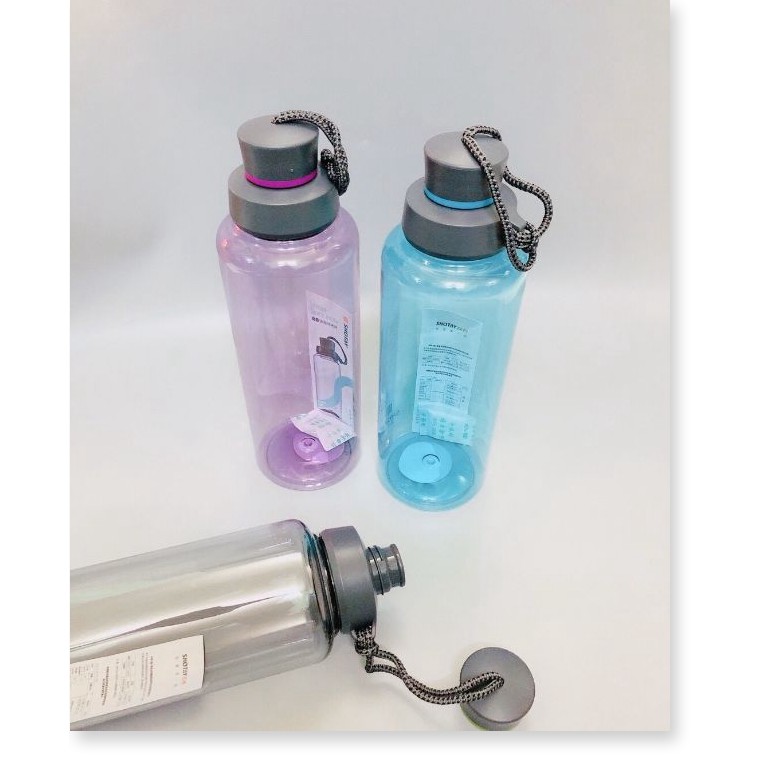 BÌNH NƯỚC HỒ LÔ 1000 ML/-li /-li /-li 75kNhựa chịu được nhiệtCó khay lọc tràThiết kế vừa cổ điện vừa hiện đạiNắp vặ