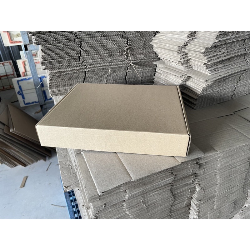 50 Hộp carton nắp gài, nắp cài 30x25x5
