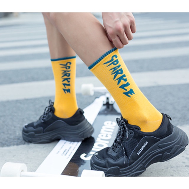 Vớ Tất cao cổ thể thao chữ SPARKLE Nam Nữ phong cách trẻ trung, cá tính, năng động.
