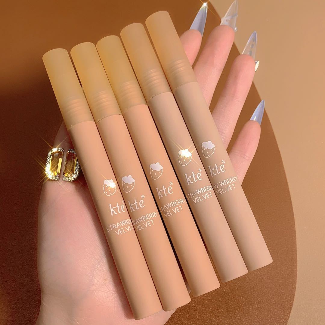 Son môi nhung lì trong suốt màu dâu/hạt dẻ | BigBuy360 - bigbuy360.vn