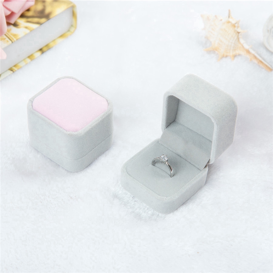 Hộp nhung đựng nhẫn đồ trang sức đẹp mắt