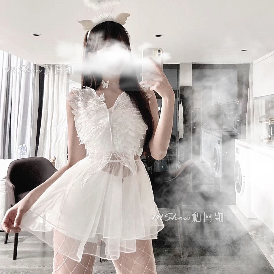 Đầm ngủ phong cách công chúa quyến rũ cho nữ