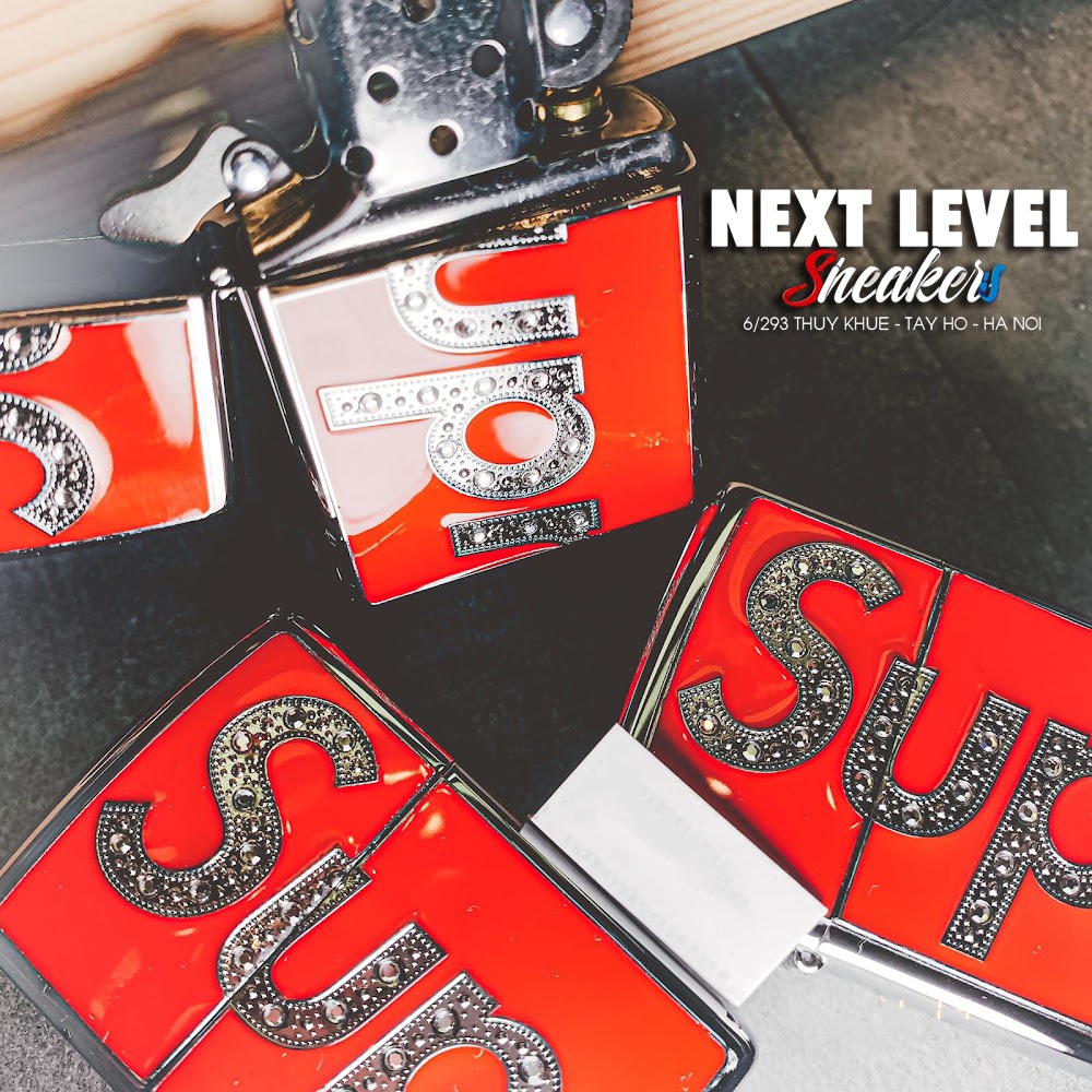 Vỏ Đựng Bật Supreme Swarovski Zip SS21