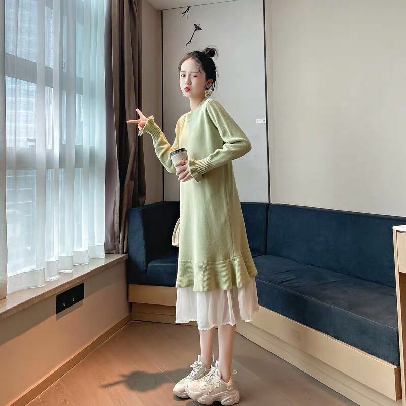 Váy len chân voan bầu bí cũng bon chen được
