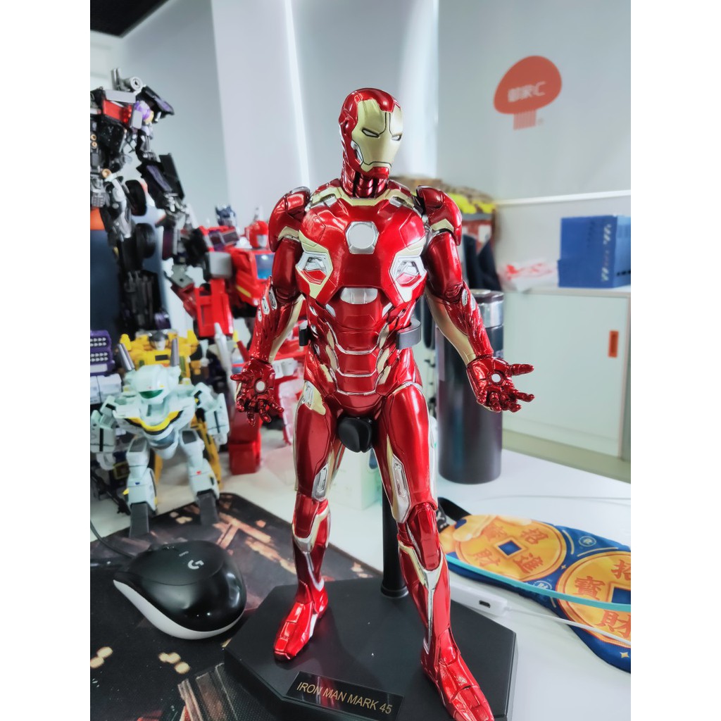 Mô hình Iron Man Mark 45 Avengers Age Of Ultron Crazy Toys 30cm Marvel