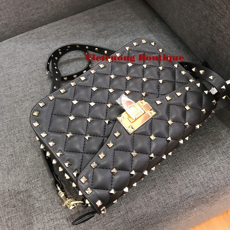 Túi xách đinh tán kim cương
