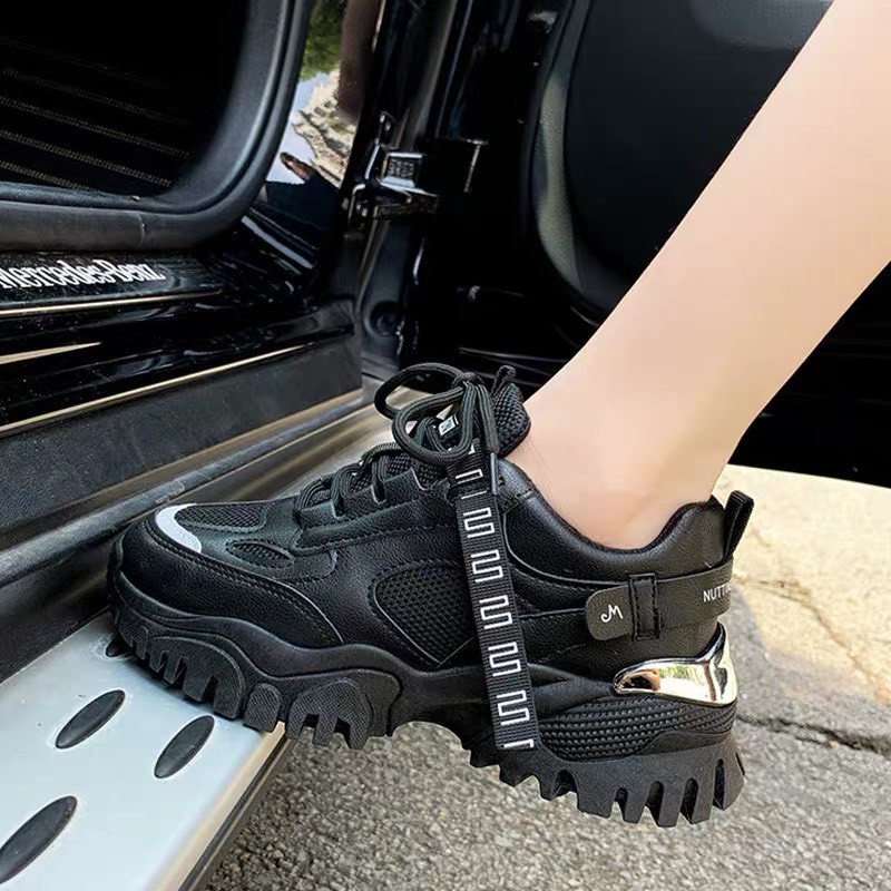 Giày thể thao nữ độn đế phối lưới thoáng khí, Giày nữ đế cao thấp cổ đế răng cưa gót bạc siêu đẹp | BigBuy360 - bigbuy360.vn