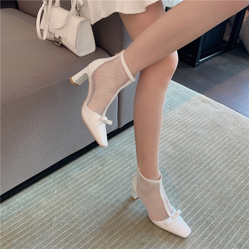 2021Early Autumn New Style White Mesh Boots Internet Hot High Heels Sandal Boots Summer Thin Hollow Chunky Mid Heel Booties