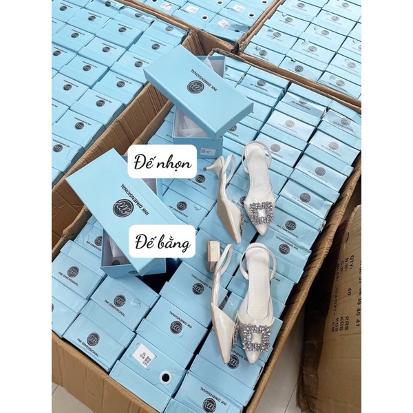 669# Giày đính đá vuông Trắng Kem