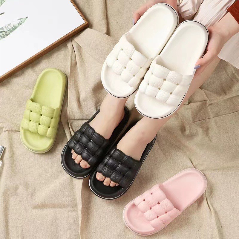 Dép bánh mỳ Chao Fead vân nổi đế độn tăng chiều cao