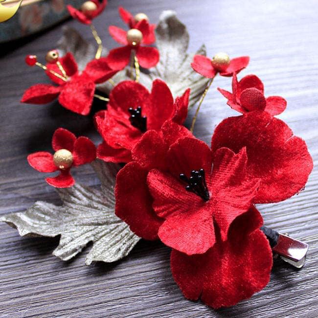 Bộ kẹp hoa nhung đỏ xinh gồm 2 kẹp giá chỉ 110k