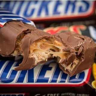 Socola Snickers nhân đậu phộng/hạnh nhân/butterscotch/dâu