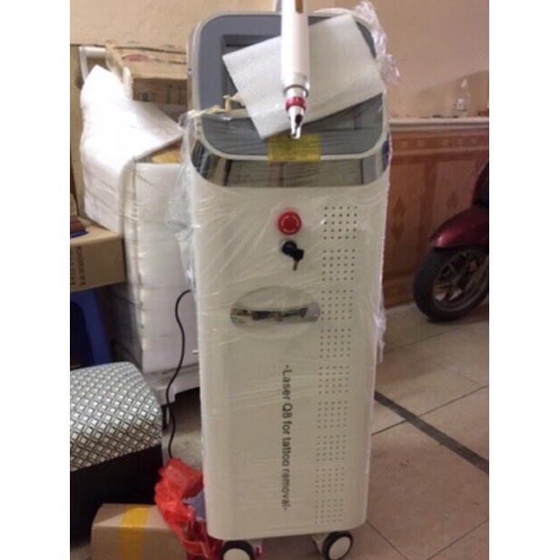 Máy Laser Q8 máy xóa xăm, nám, tàn nhang hàng chuẩn loại 1