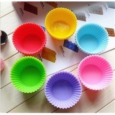 Khuôn làm bánh Muffin bằng silicon tiện dụng