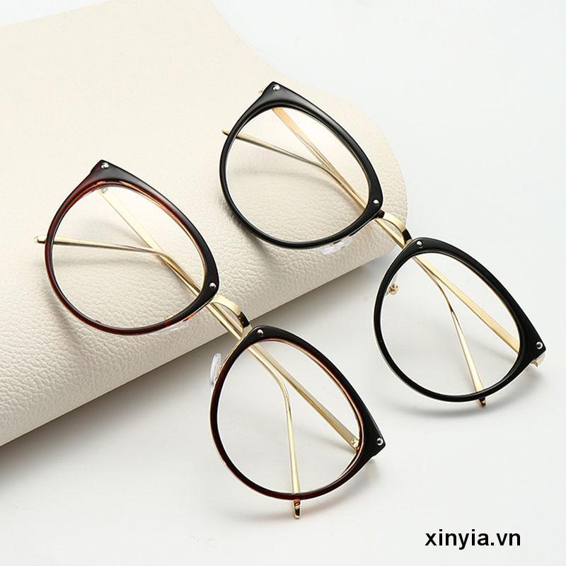 Mắt Kính Gọng Tròn Trong Suốt Phong Cách Retro