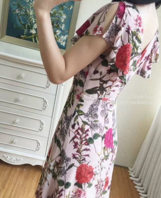 Rập Váy xòe cổ V Tay cánh tiên