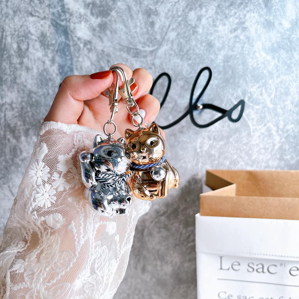 Móc khóa MÈO THẦN TÀI CÓ CHÔNG MÀU PHẢN QUANG