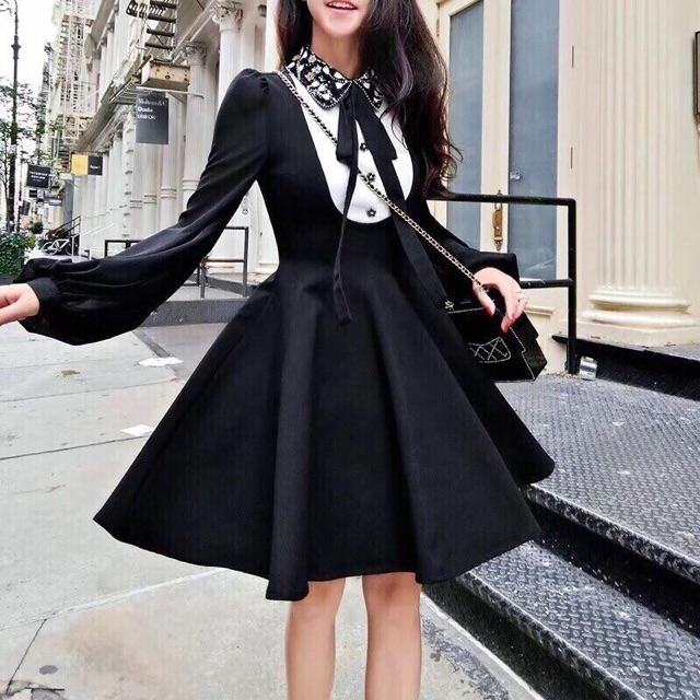 Vây cổ cườm thắt nơ tay voan bồng