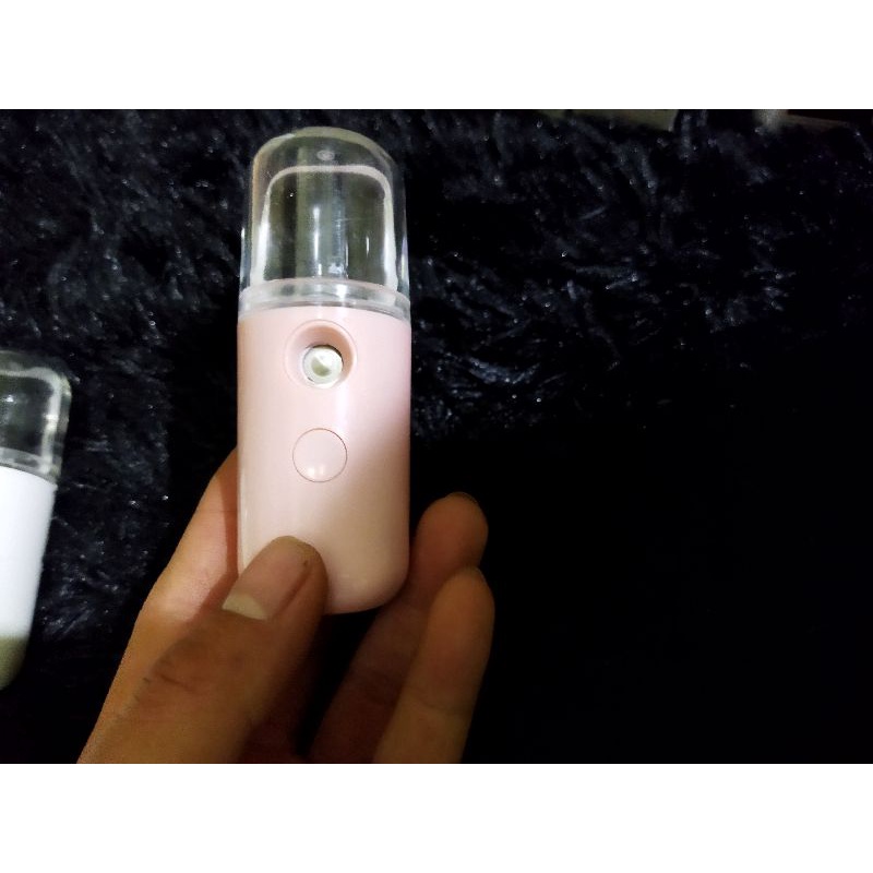 Xông mặt nano mini cầm tay,xịt khoáng.