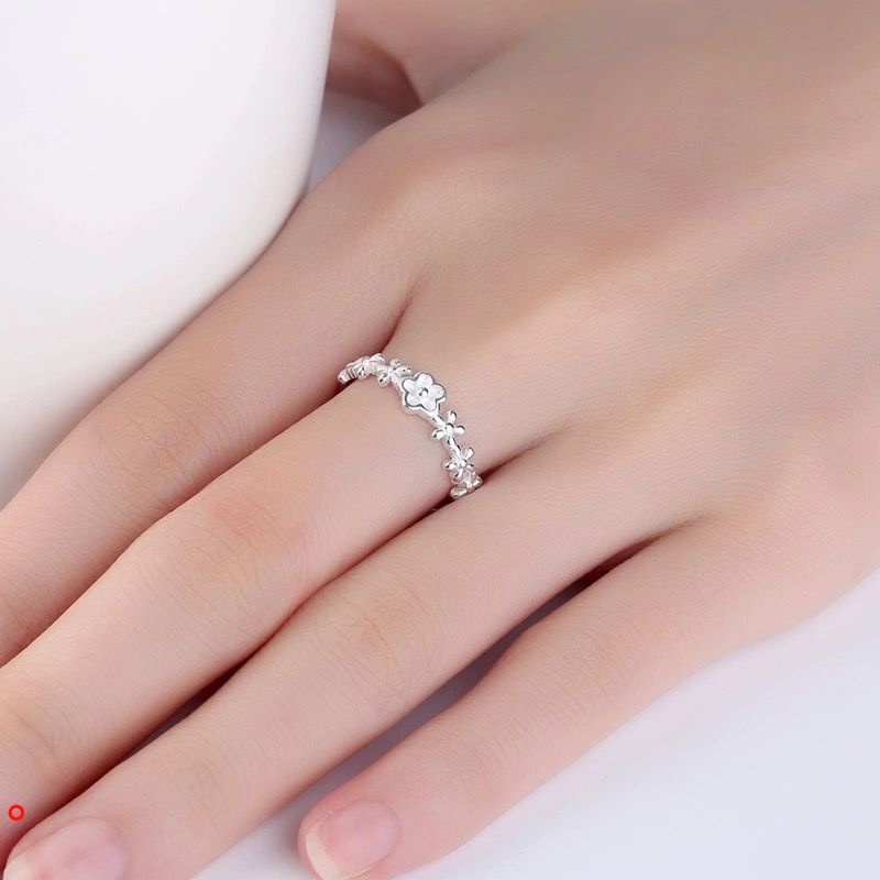 Nhẫn hở mạ bạc hình hoa xinh xắn