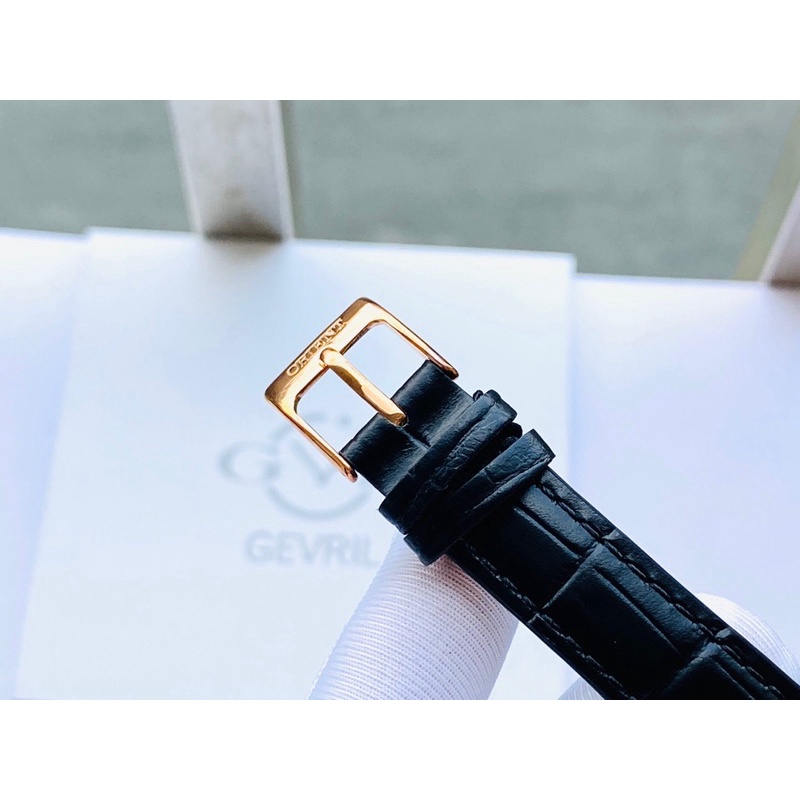 Đồng hồ nữ dây da Orient Slim Quartz RA QC1703B10B